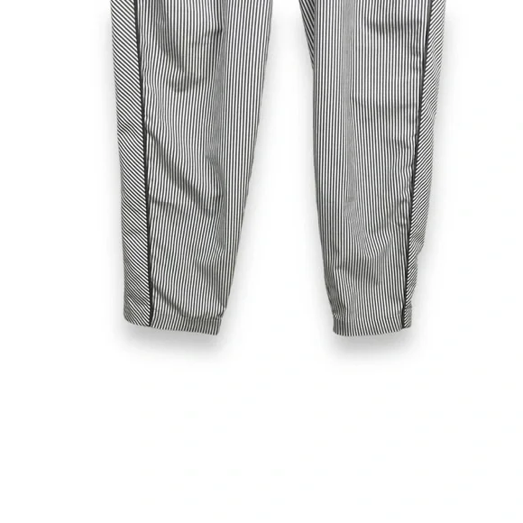Athleta Brooklyn Textured Ankle Pant Gray and White Stripe Size 4 - Picture 7 of 10